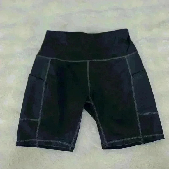 Women’s Grey Exercise Sports Biker Shorts with Side Pockets in size Medium - Picture 1 of 6